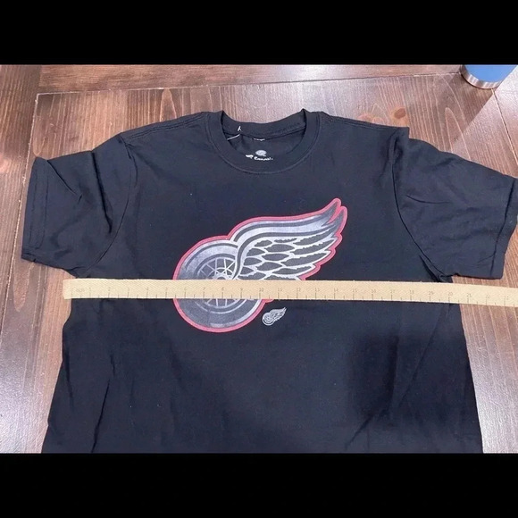 Detroit Redwings  Fanatics NHL T-Shirt - Picture 4 of 6